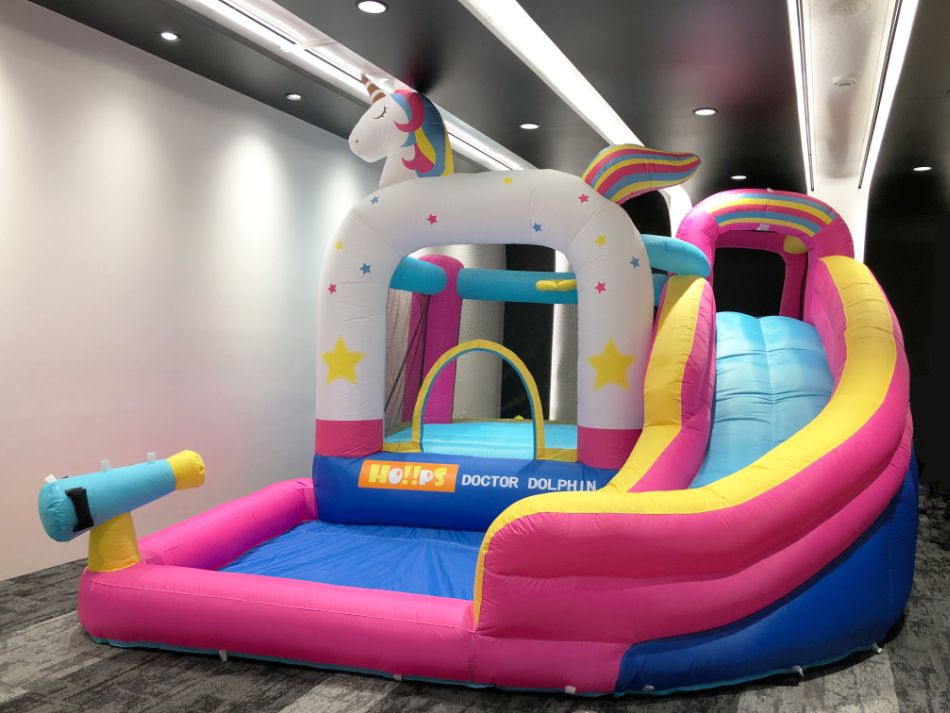 【DOCTOR DOLPHIN】HO!!PS ウォータースライダー＆プール ユニコーン